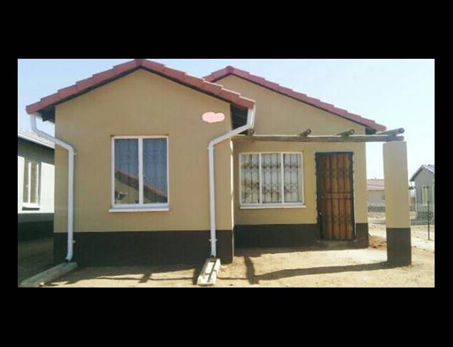 3 BEDROOM HOUSE FOR SALE IN WINDMILL PARK EXT